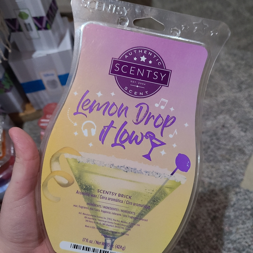 Scentsy Lemon Drop it low brick